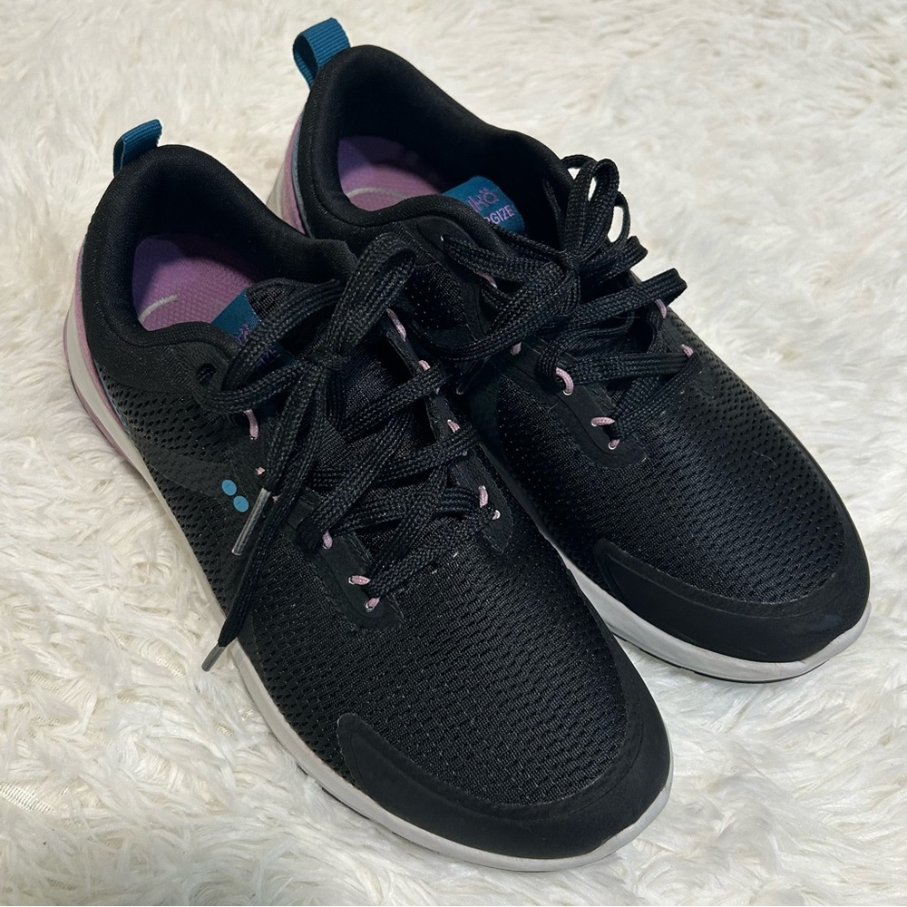 Ryka Women's Energize Sneaker Black size 7.5